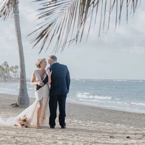 Elegant White Wedding Dress